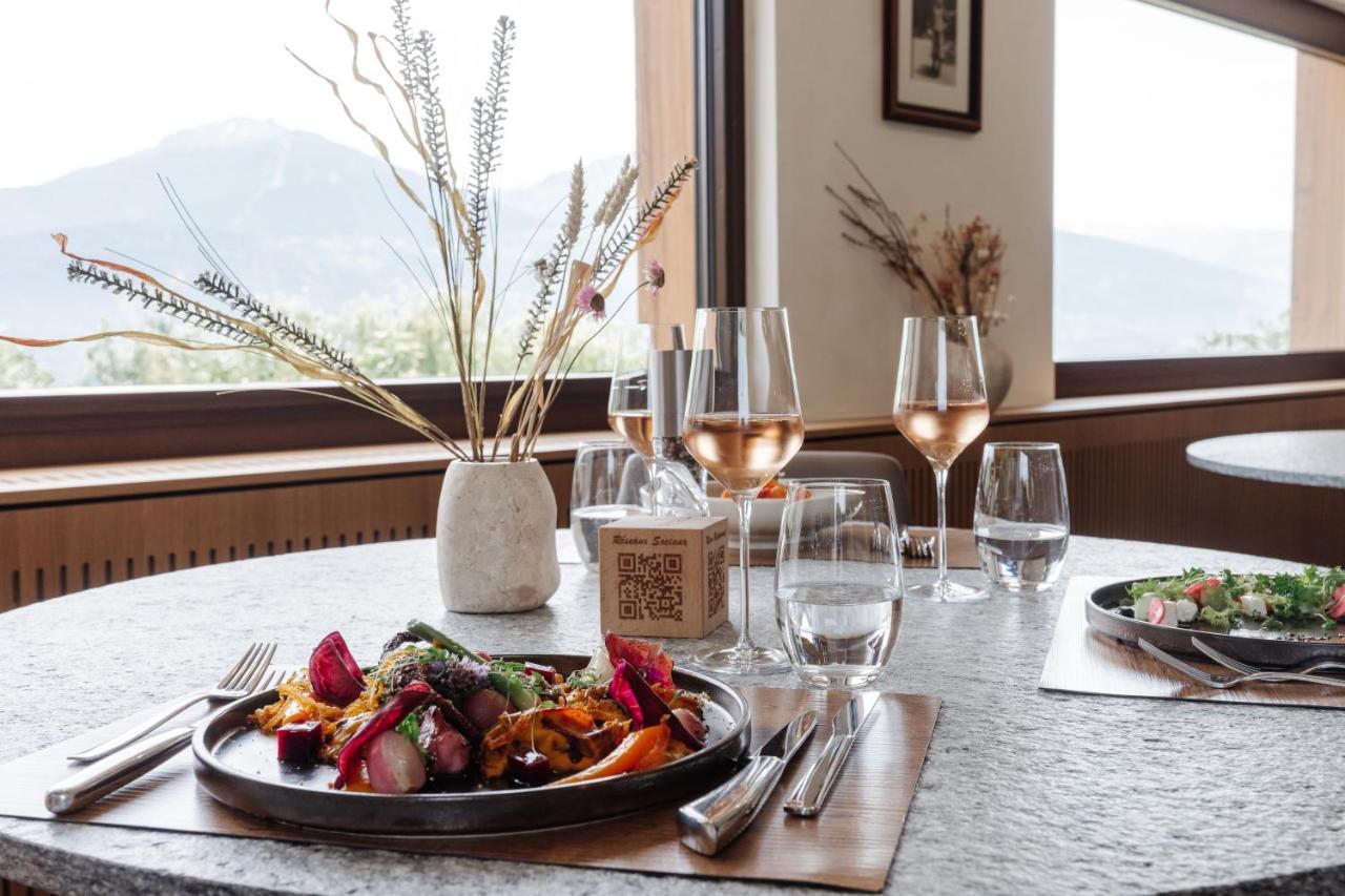 Boutique Hotel Panorama Crans-Montana Exterior photo