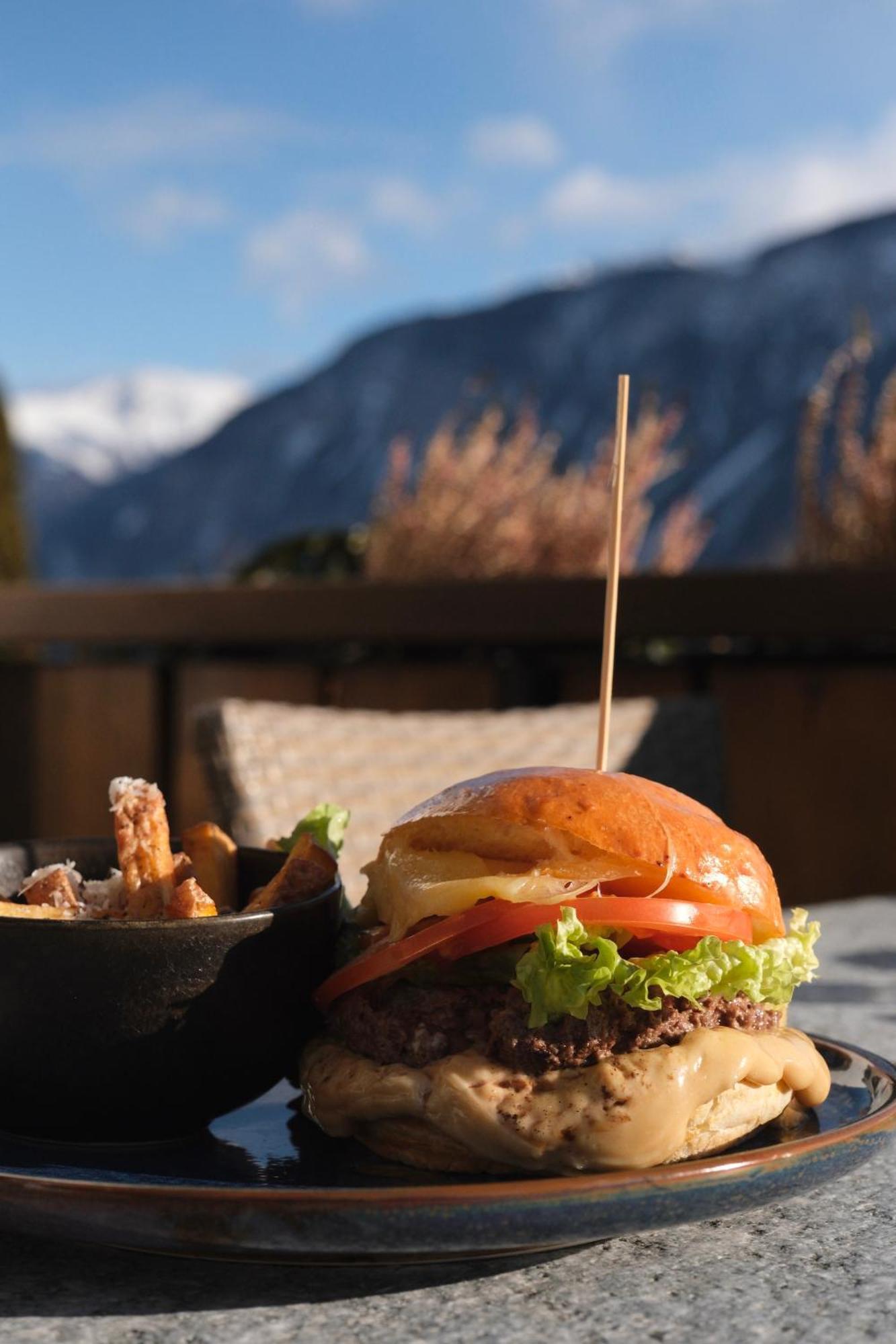 Boutique Hotel Panorama Crans-Montana Exterior photo